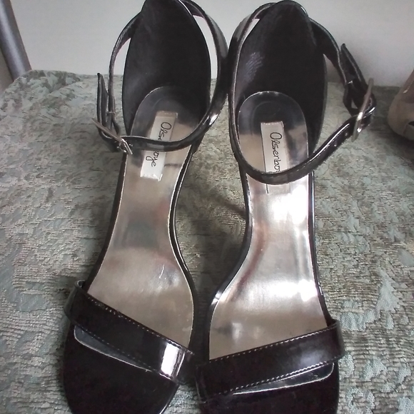 Sandals - Picture 2 of 2